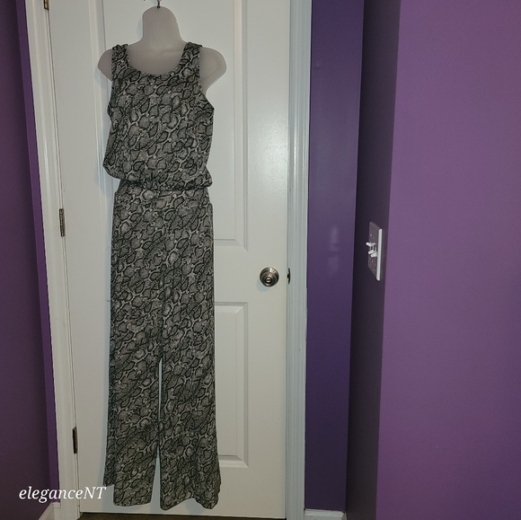 Bar III Monochrome Snake Print Sleeveless Top :Sz S & Wide Leg Trouser Set Sz: M - Picture 2 of 13